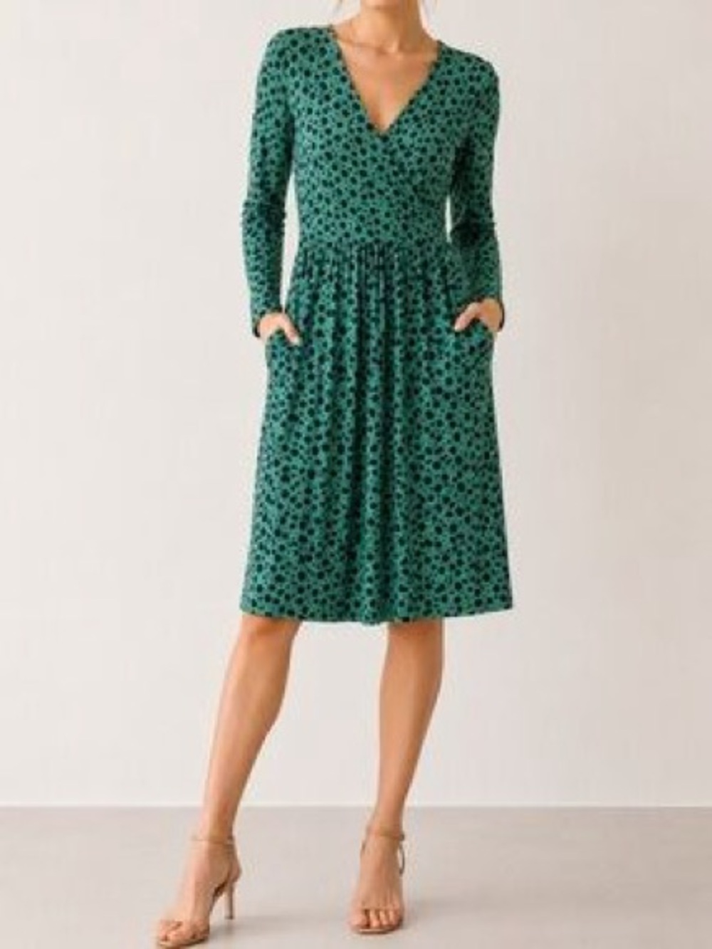 Boden Green and Navy Floral V-Neck Long-Sleeve Dress